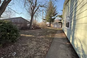 301 S Walnut St, Clifton, IL 61727 - Photo 27
