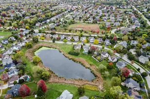 10 Barrington Ct, Lake in the Hills, IL 60156 - Photo 19