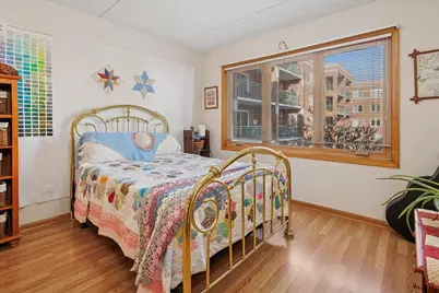 5340 N Lowell Avenue #301, Chicago, IL 60630 - Photo 9