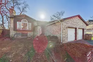 1380 Oak Ridge Ct, Willow Springs, IL 60480 - Photo 3