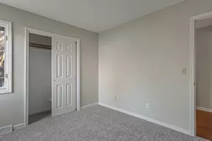 5226 Arbutus Rd, Rockford, IL 61107 - Photo 29