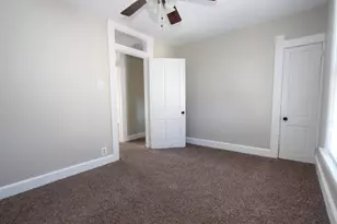 19 W Crystal Lake Ave, Crystal Lake, IL 60014 - Photo 7