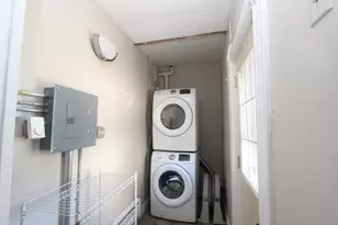 19 W Crystal Lake Ave, Crystal Lake, IL 60014 - Photo 9