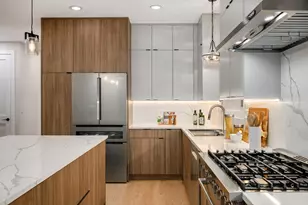 2225 W Carmen Ave, Chicago, IL 60625 - Photo 15