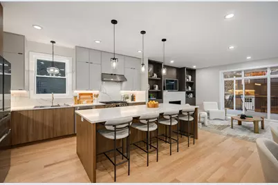 2225 W Carmen Avenue, Chicago, IL 60625 - Photo 11