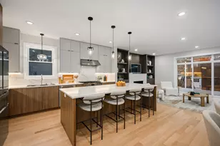 2225 W Carmen Ave, Chicago, IL 60625 - Photo 11