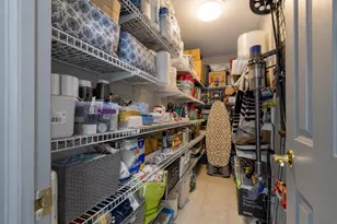 100 N Bokelman St, Roselle, IL 60172 - Photo 11