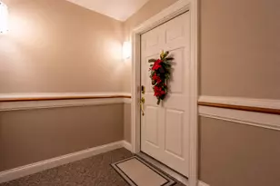 100 N Bokelman St, Roselle, IL 60172 - Photo 5