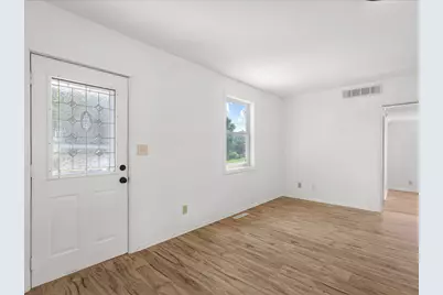 140 E Walnut Street, Cedarville, IL 61013 - Photo 15