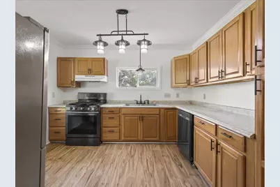 140 E Walnut Street, Cedarville, IL 61013 - Photo 7