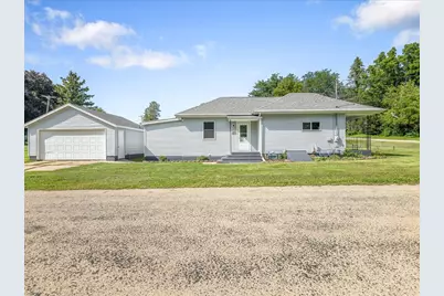 140 E Walnut Street, Cedarville, IL 61013 - Photo 3