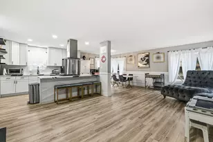 825 Cherry Ln, Thornton, IL 60476 - Photo 3