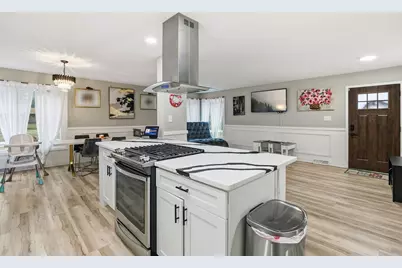 825 Cherry Lane, Thornton, IL 60476 - Photo 9