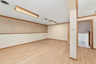 541 E 168th St, South Holland, IL 60473 - Photo 17