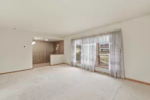 541 E 168th St, South Holland, IL 60473 - Photo 5