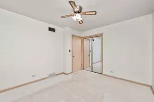 541 E 168th St, South Holland, IL 60473 - Photo 31