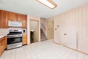 541 E 168th St, South Holland, IL 60473 - Photo 15