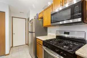 3024 Max Ct, Island Lake, IL 60042 - Photo 5