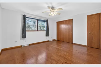 1790 Devonshire Court, Elgin, IL 60123 - Photo 11