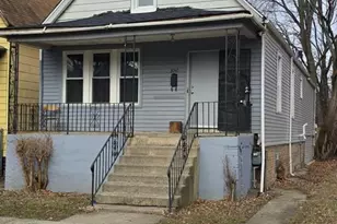 2046 W 69th Pl, Chicago, IL 60636 - Photo 1