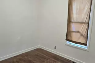 2046 W 69th Pl, Chicago, IL 60636 - Photo 7