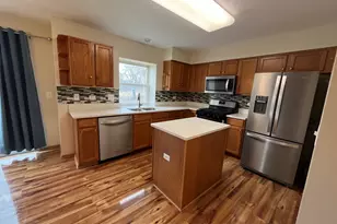 2936 Deerpath Ln, Carpentersville, IL 60110 - Photo 11