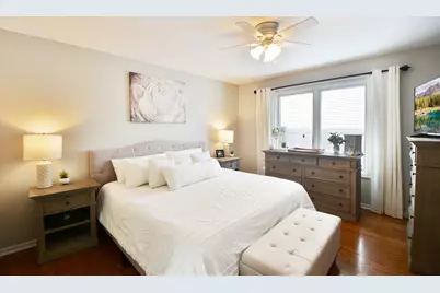 4675 Olmstead Drive, Hoffman Estates, IL 60192 - Photo 13