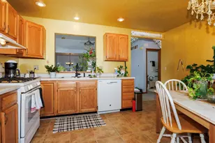 67 Oak Park Rd, Bloomington, IL 61701 - Photo 11