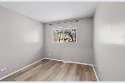 18945 W Old Plank Road, Grayslake, IL 60030 - Photo 11