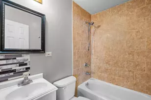 18945 W Old Plank Rd, Grayslake, IL 60030 - Photo 9