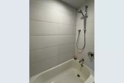 2407 W Eastwood Avenue #406, Chicago, IL 60625 - Photo 7