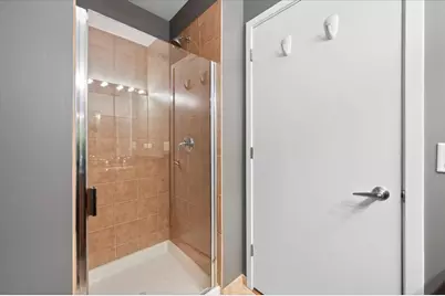 700 N Larrabee Street #301, Chicago, IL 60610 - Photo 19