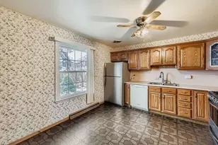 2107 Kirchoff Rd, Rolling Meadows, IL 60008 - Photo 9