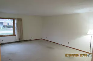 931 Clark St, Marseilles, IL 61341 - Photo 9