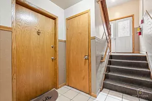 10123 Hartford Ct, Schiller Park, IL 60176 - Photo 3