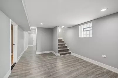 76 E 100th Place, Chicago, IL 60628 - Photo 9