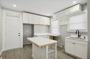 76 E 100th Pl, Chicago, IL 60628 - Photo 5