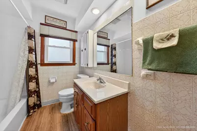 871 S Chatham Avenue, Addison, IL 60101 - Photo 7