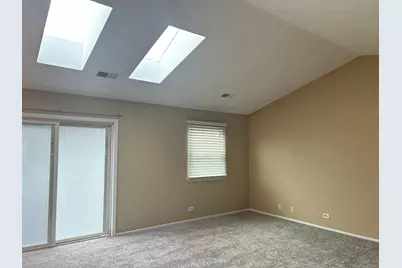 122 Stirling Lane #X2, Schaumburg, IL 60194 - Photo 5