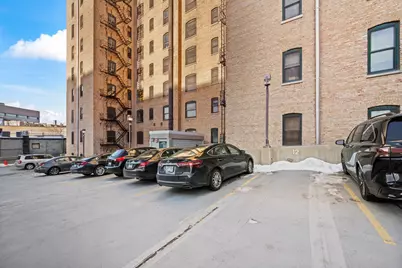 550 W Surf Street #215, Chicago, IL 60657 - Photo 15