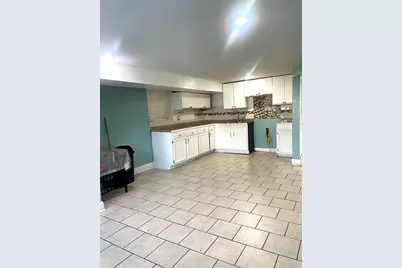 5250 W Drummond Place, Chicago, IL 60639 - Photo 17