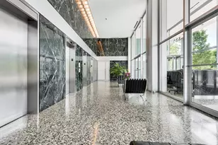 330 W Diversey Pkwy, Chicago, IL 60657 - Photo 3