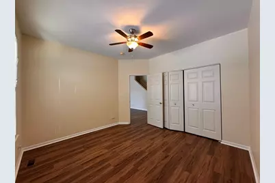 437 Pine Lake Circle, Vernon Hills, IL 60061 - Photo 11