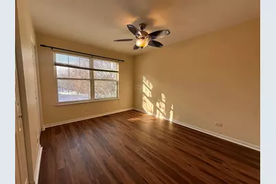 437 Pine Lake Circle, Vernon Hills, IL 60061 - Photo 9