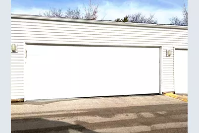 175 N Waters Edge Drive #201, Glendale Heights, IL 60139 - Photo 11