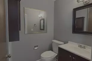 175 N Waters Edge Dr, Glendale Heights, IL 60139 - Photo 7