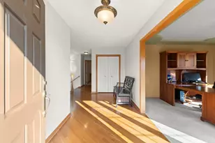 12198 Oxford Ct, Lemont, IL 60439 - Photo 11