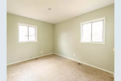 529 Newberry Drive, Streamwood, IL 60107 - Photo 9