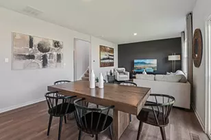 500 Arbor Ridge Dr, Hampshire, IL 60140 - Photo 7