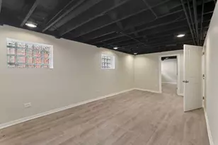 8032 S Carpenter St, Chicago, IL 60620 - Photo 25